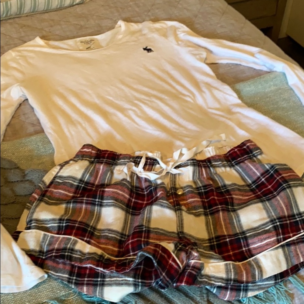 SOLD Abercrombie and Fitch set - Picture 1 of 10